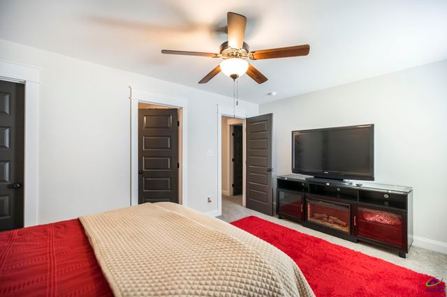 507 Foster Sydney Court, Bonaire, GA 31005