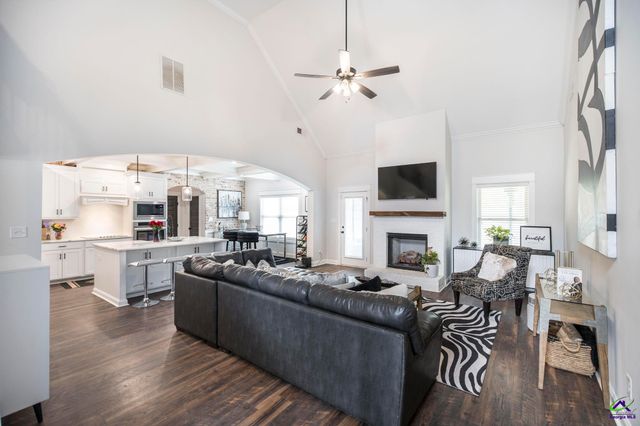 507 Foster Sydney Court, Bonaire, GA 31005