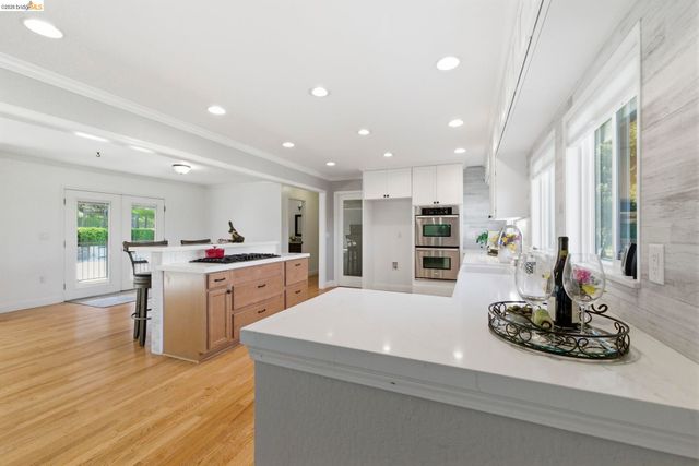 14580 Booker Rd., Sonora, CA 95370