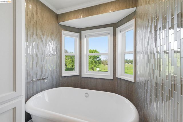 14580 Booker Rd., Sonora, CA 95370