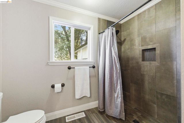 14580 Booker Rd., Sonora, CA 95370