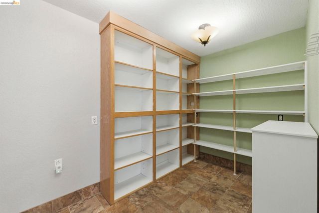 14580 Booker Rd., Sonora, CA 95370