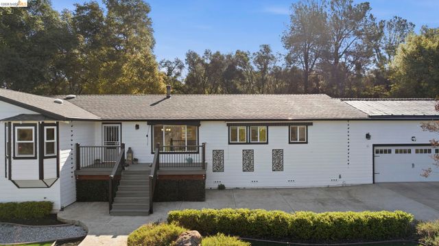 14580 Booker Rd., Sonora, CA 95370