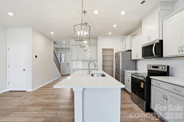 2510 Hedgecliff Road, Kannapolis, NC 28025