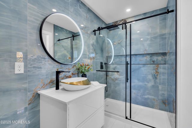 17 Palmetto Point Street, Toms River, NJ 08757