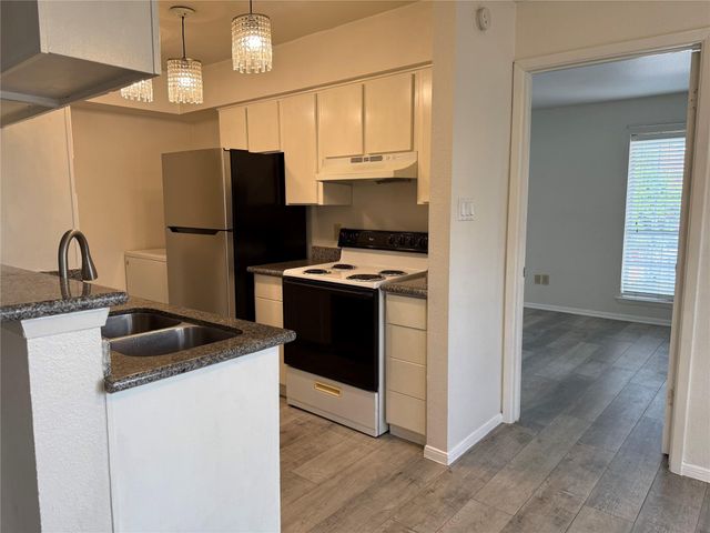 2626 Holly Hall Street 406, Houston, TX 77054