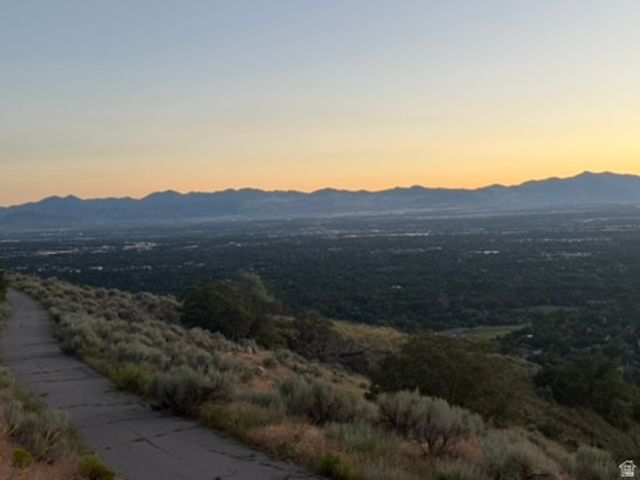5050 S MILE HIGH DR, Millcreek, UT 84124
