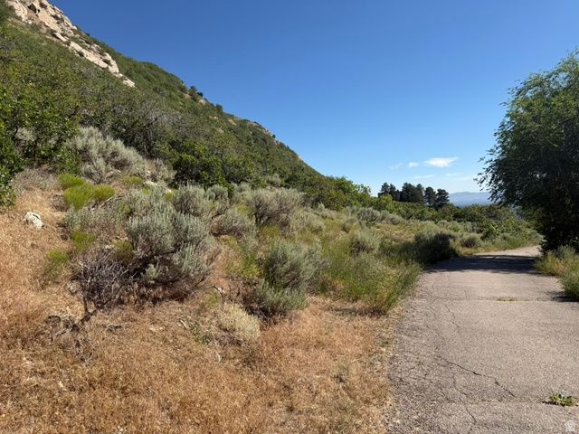 5050 S MILE HIGH DR, Millcreek, UT 84124