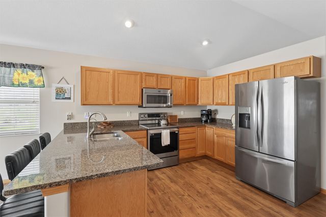 5117 NW 59th Avenue, Johnston, IA 50131