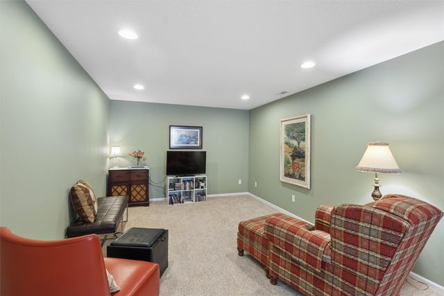 5117 NW 59th Avenue, Johnston, IA 50131