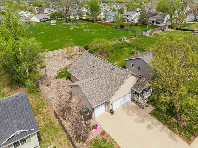 5117 NW 59th Avenue, Johnston, IA 50131