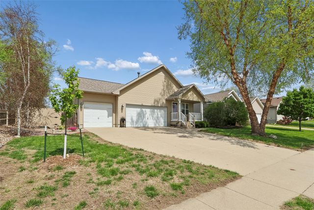 5117 NW 59th Avenue, Johnston, IA 50131