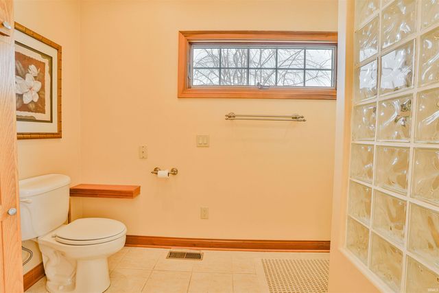 6279 E 450 N, Leesburg, IN 46538