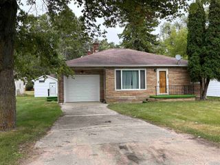 416 Bridge Street, East Tawas, MI 48730