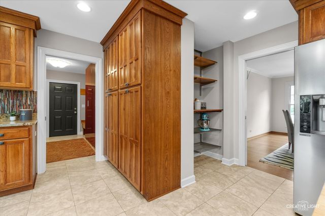 1324 Jane Avenue, Naperville, IL 60540