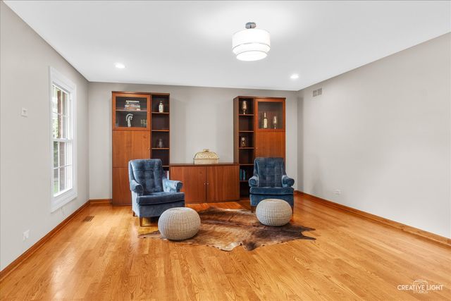 1324 Jane Avenue, Naperville, IL 60540