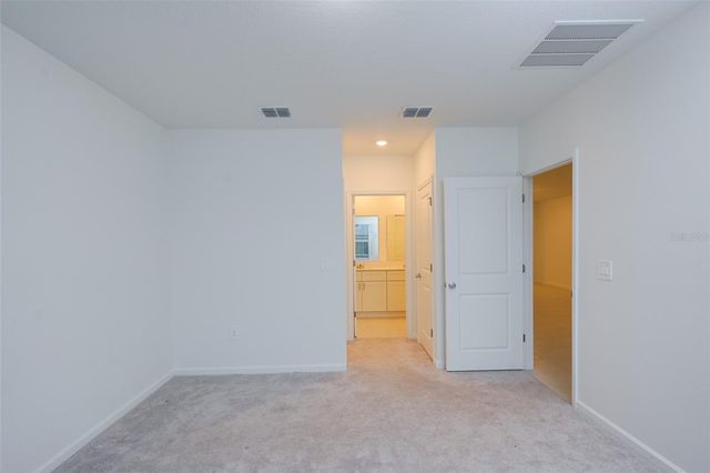 5645 LOGGIA LANE, Kissimmee, FL 34758