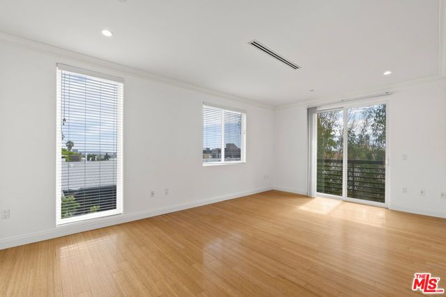 1283 Havenhurst Drive 306, West Hollywood, CA 90046