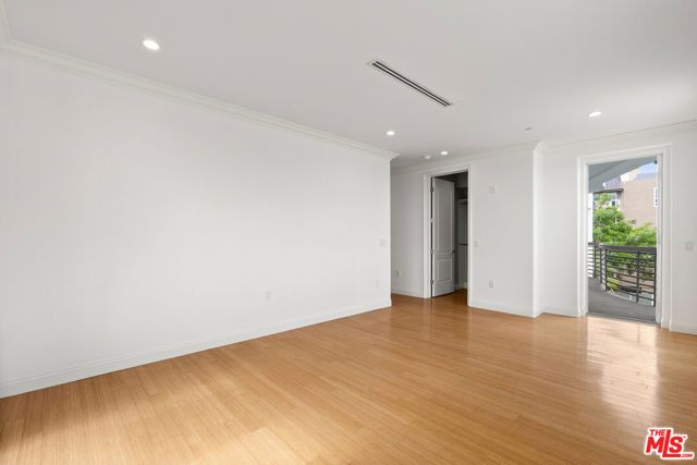1283 Havenhurst Drive 306, West Hollywood, CA 90046