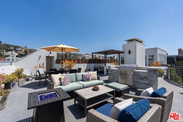 1283 Havenhurst Drive 306, West Hollywood, CA 90046