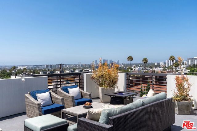 1283 Havenhurst Drive 306, West Hollywood, CA 90046