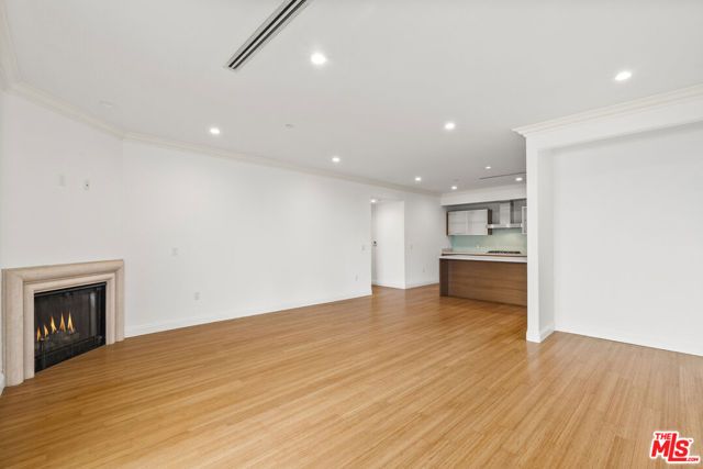 1283 Havenhurst Drive 306, West Hollywood, CA 90046
