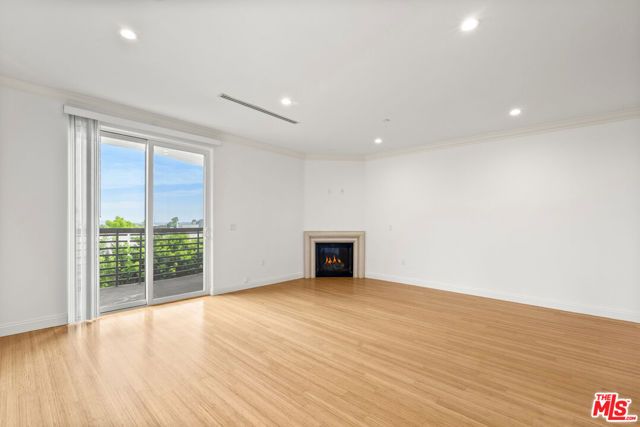 1283 Havenhurst Drive 306, West Hollywood, CA 90046
