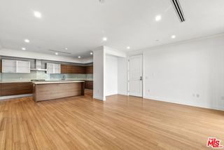 1283 Havenhurst Drive 306, West Hollywood, CA 90046