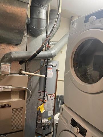 317 Steeplechase Ct, Deptford Twp., NJ 08096