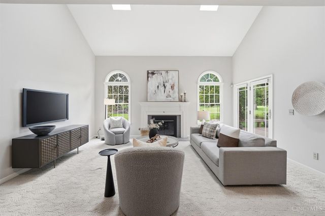 125 Pheasantlake Drive, Loveland, OH 45140