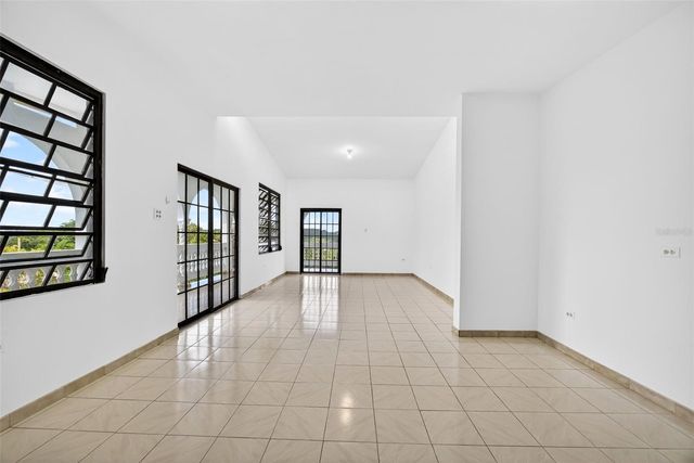 PR-184 KM 32.4 S BEATRIZ, Cayey, PR 00736