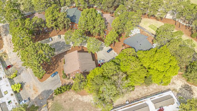 504 Fairway Court, Southern Pines, NC 28387