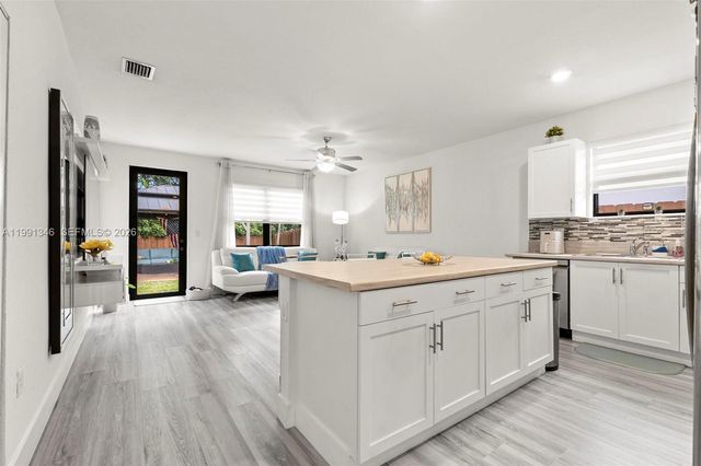 2642 SE 3rd St, Homestead, FL 33033