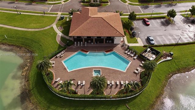 2642 SE 3rd St, Homestead, FL 33033