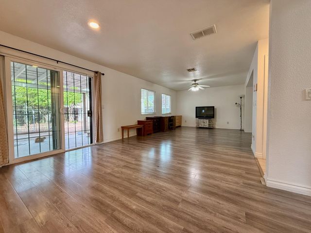 5837 Jeremy Way, Stockton, CA 95212