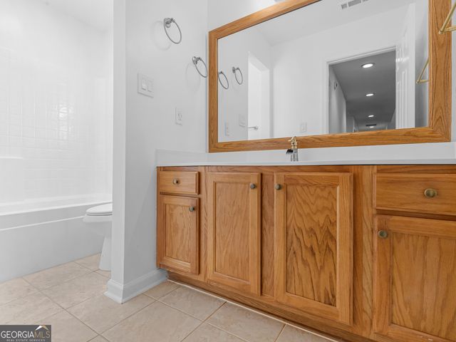 217 Yardsley Drive, Mcdonough, GA 30253