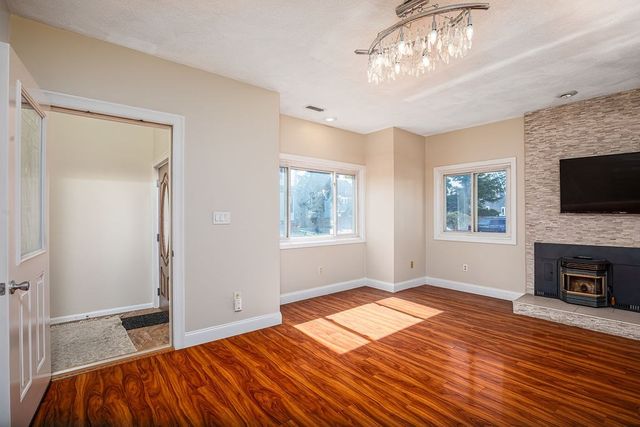 5 Chase Ln 5, Lynn, MA 01902