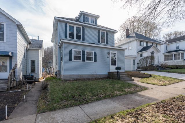 315 Center Street, Mankato, MN 56001