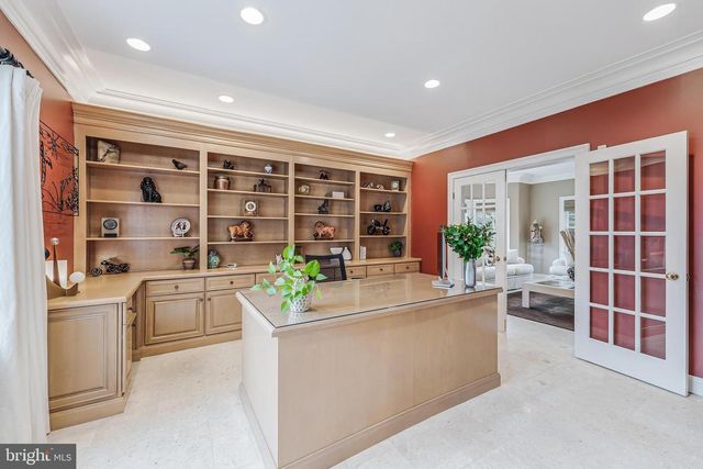 9327 SPRINKLEWOOD LN, Potomac, MD 20854