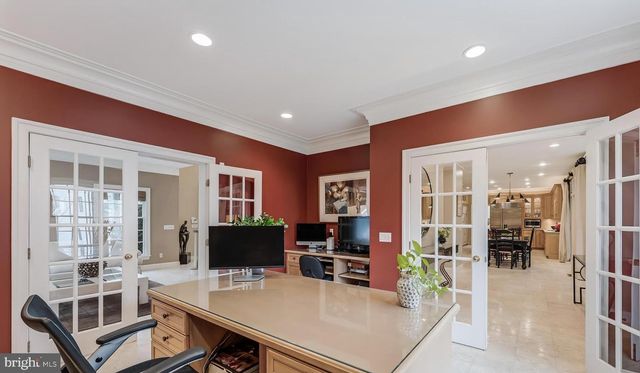 9327 SPRINKLEWOOD LN, Potomac, MD 20854