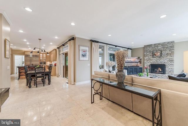 9327 SPRINKLEWOOD LN, Potomac, MD 20854