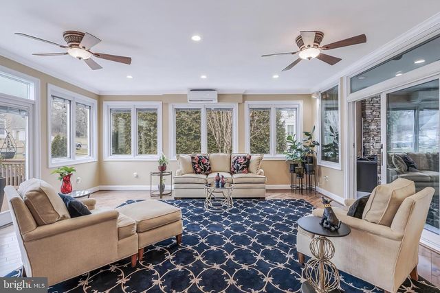 9327 SPRINKLEWOOD LN, Potomac, MD 20854