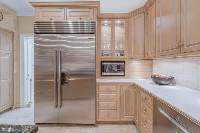 9327 SPRINKLEWOOD LN, Potomac, MD 20854