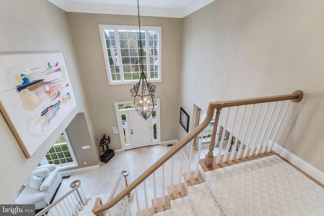 9327 SPRINKLEWOOD LN, Potomac, MD 20854