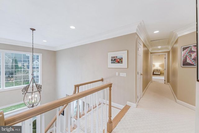 9327 SPRINKLEWOOD LN, Potomac, MD 20854