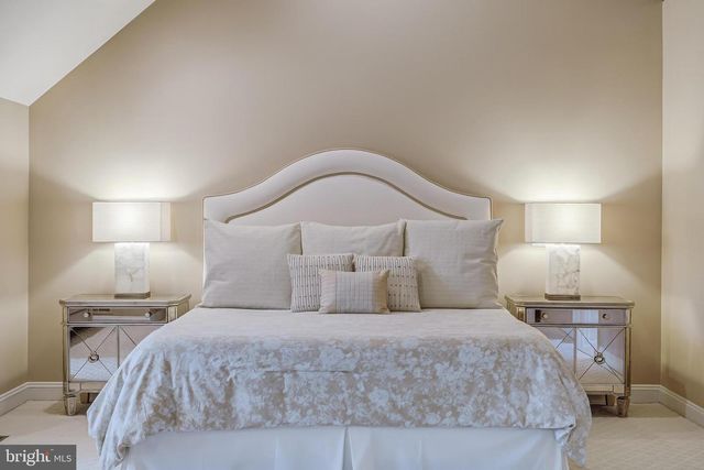 9327 SPRINKLEWOOD LN, Potomac, MD 20854