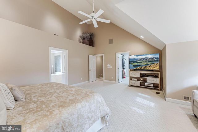 9327 SPRINKLEWOOD LN, Potomac, MD 20854