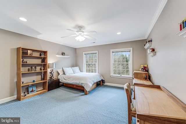 9327 SPRINKLEWOOD LN, Potomac, MD 20854