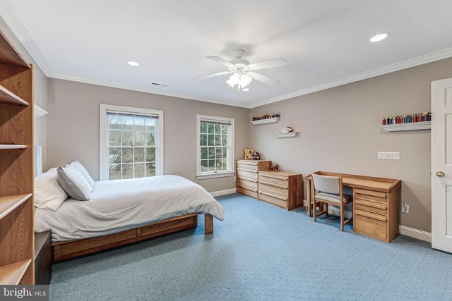 9327 SPRINKLEWOOD LN, Potomac, MD 20854