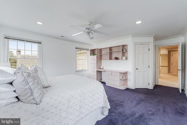 9327 SPRINKLEWOOD LN, Potomac, MD 20854